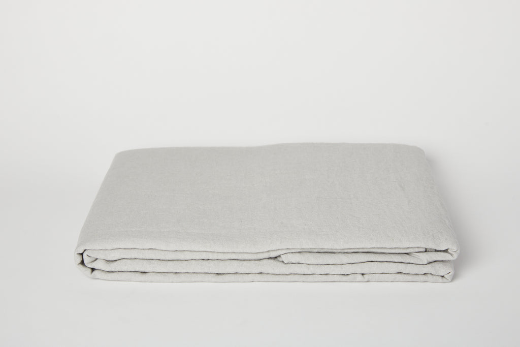 Cloud Grey 63 x 118 Tablecloth
